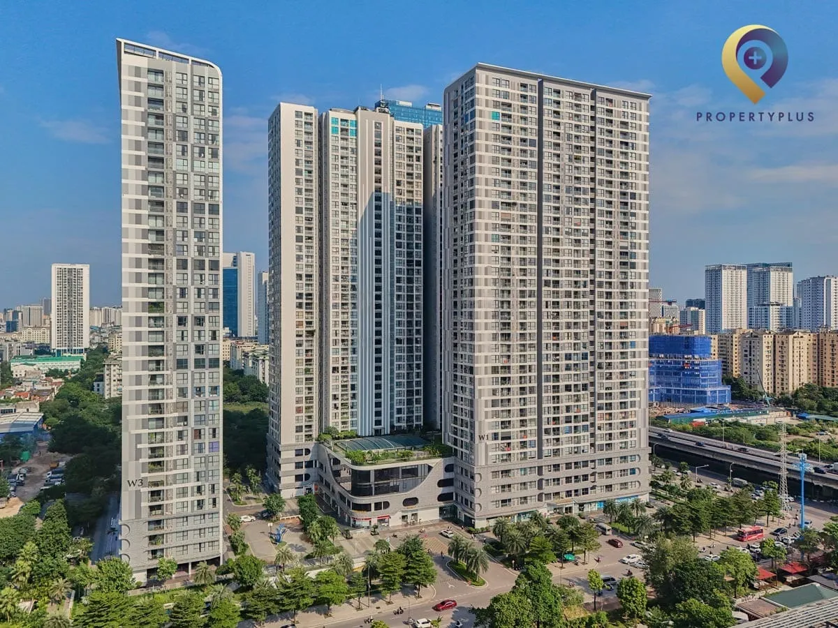 Toàn cảnh tòa nhà Vinhomes West Point với logo Property Plus.